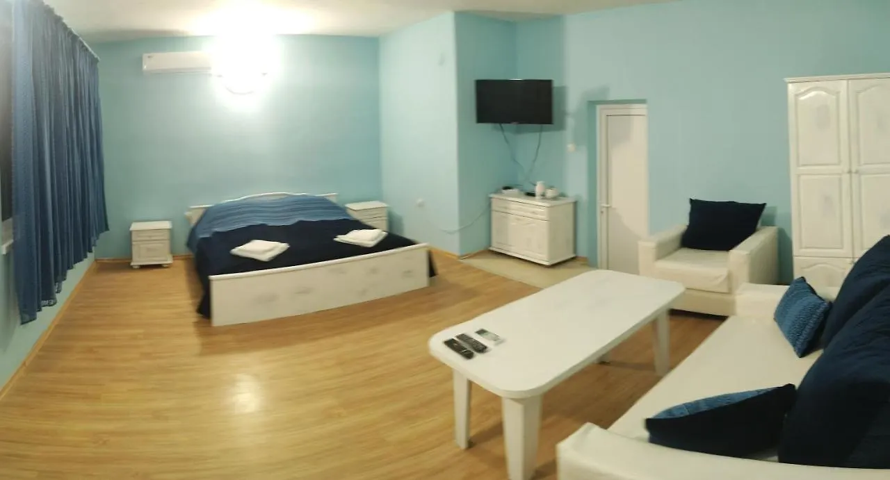 Hotel Хотел Тримата Мускетари
